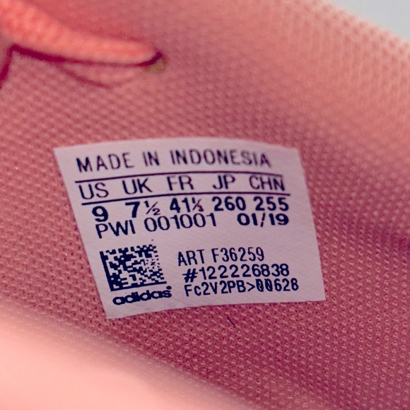 ADIDAS Questar Flow Pink Running Athletic Sneakers Shoes Women's Size US 9 - Picture 2 of 5